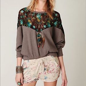 Free People light weight sweater w/lace floral inset